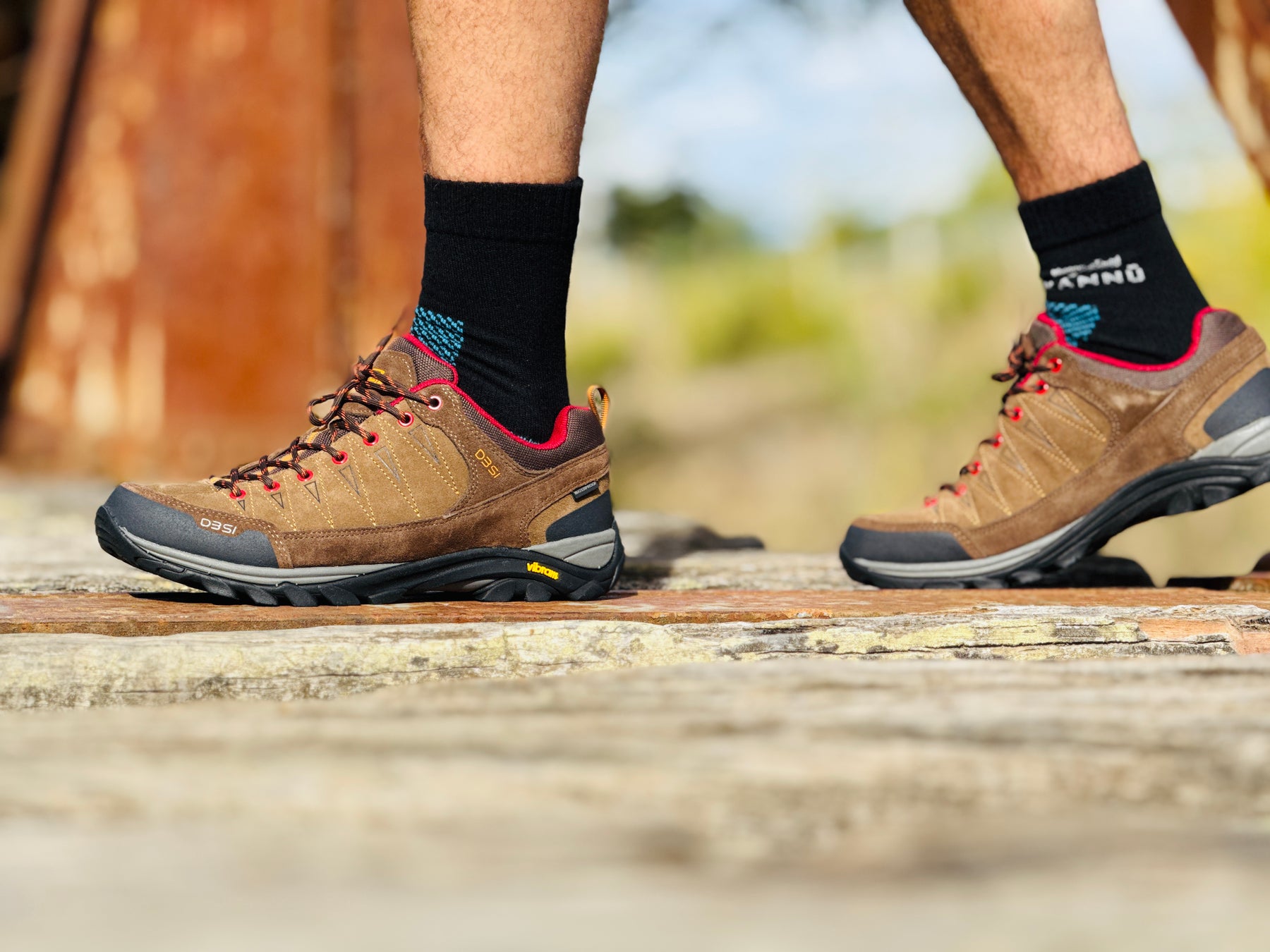 Desi Outdoor Provincia Brown — Zapatilla Trekking Unisex | Cuero Nobuck | Suela Vibram
